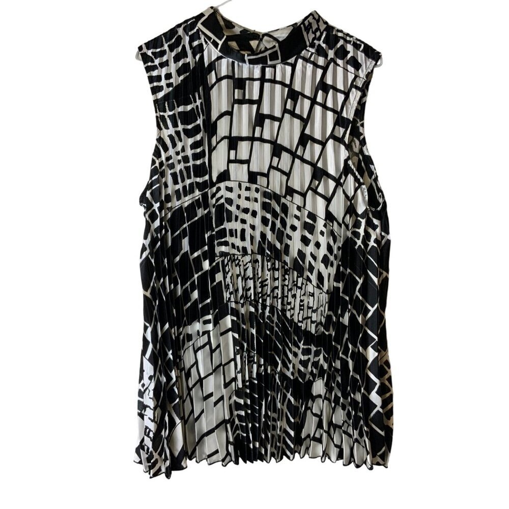 NWT Lane Bryant Accordion sleeveless women's black white top size 18/20